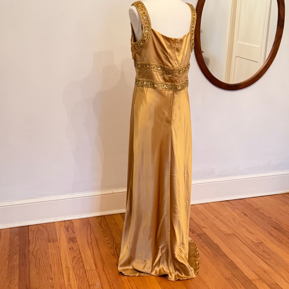 %100 Silk Gold Gown - Picture 4 of 8